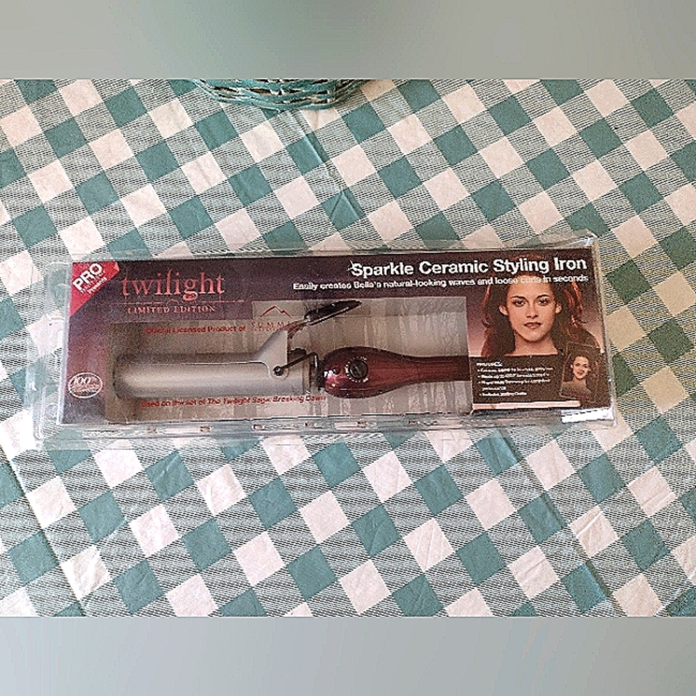 RARE Twilight Bella Ceramic  Curling Styling Iron Limited Edition NEW IN BOX !!